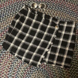 Fashion Nova Black and White Plaid Skirt